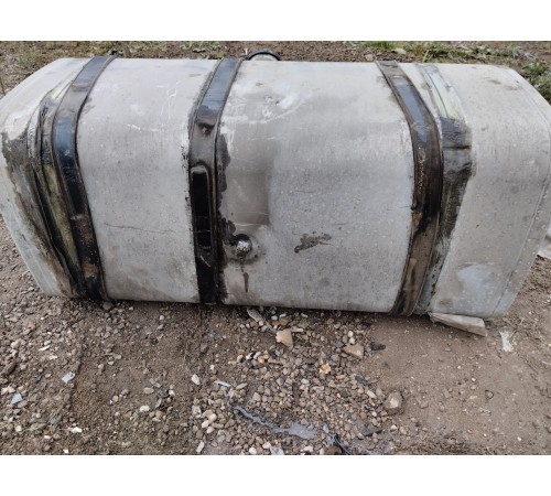 Бак топливный