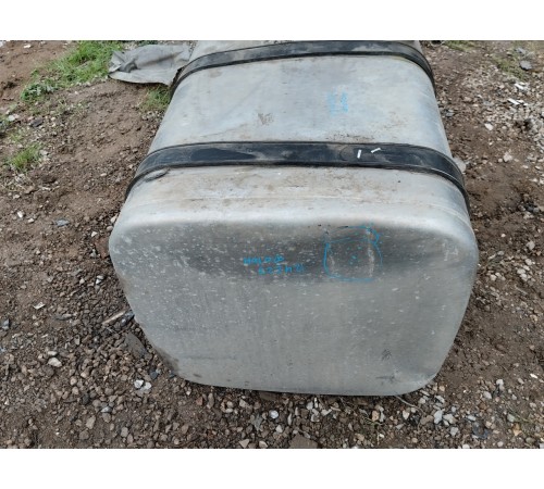 Бак топливный