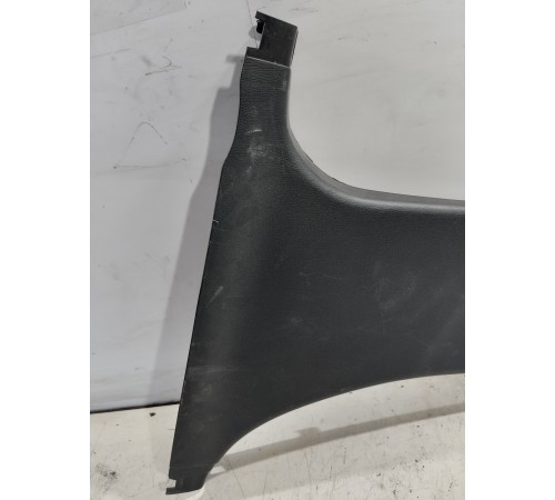 Накладка стойки левая нижняя