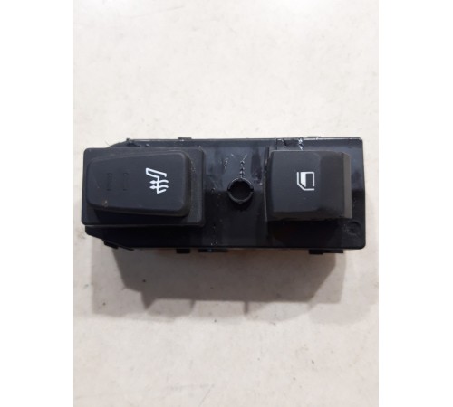 Кнопка стеклоподъемника (задняя правая)