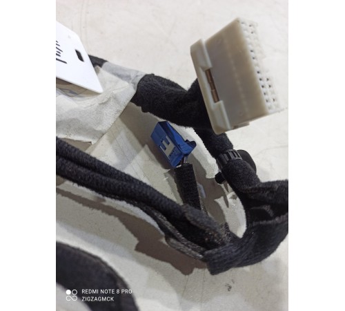 Электропроводка обшивки двери передняя левая