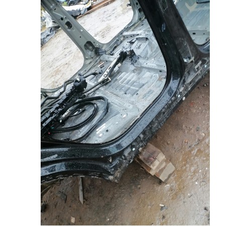 Порог правый с центральной стойкой