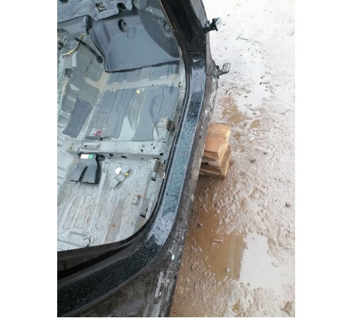 Порог правый с центральной стойкой