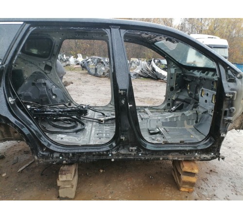 Порог правый с центральной стойкой