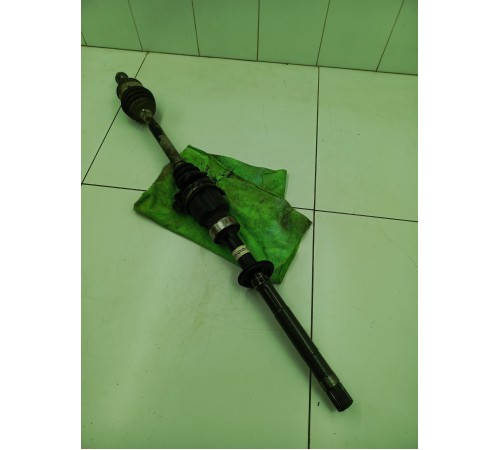 Полуось (привод) передний правый