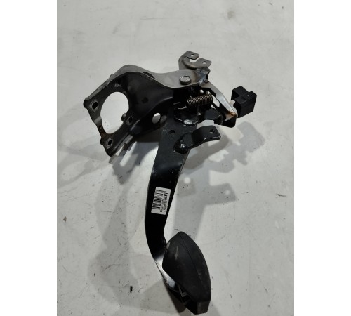 Педаль тормоза