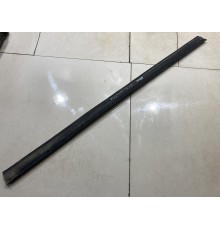 Уплотнитель стекла (передний, правый, внешний)