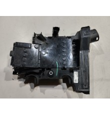 Распределитель тока с предохранителями