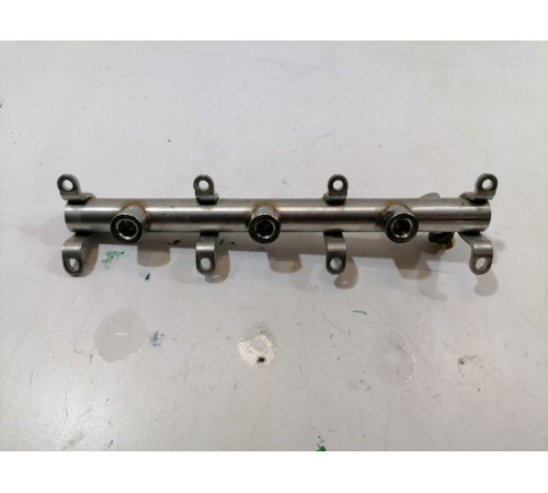 Рампа топливная