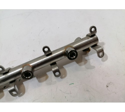 Рампа топливная