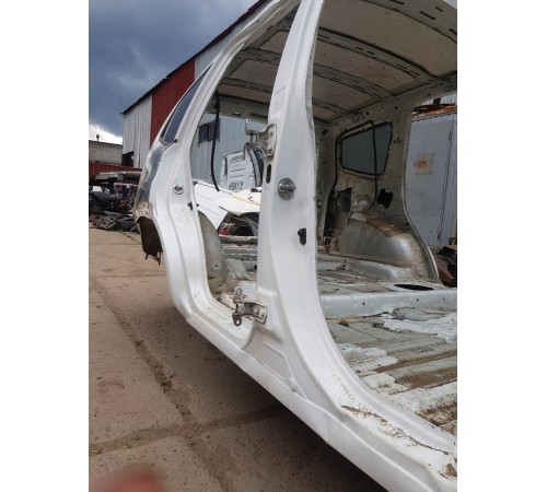 Порог со стойкой правый