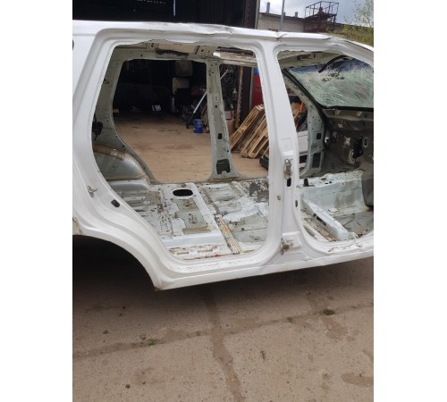 Порог со стойкой правый