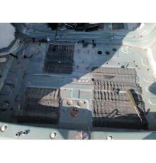 Ниша багажника, запасного колеса