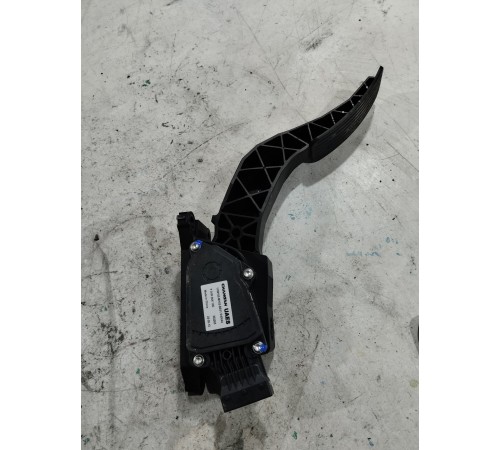 Педаль газа