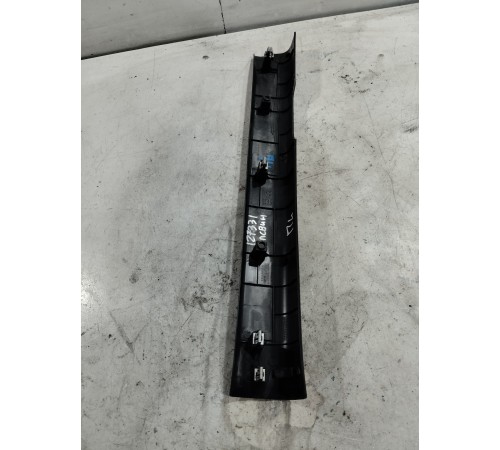 Накладка порога передняя левая