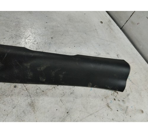 Накладка порога передняя левая