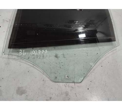Стекло двери (заднее левое)