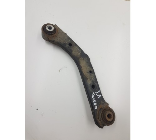 Рычаг подвески задний левый верхний