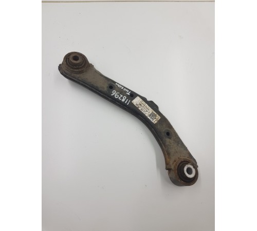 Рычаг подвески задний левый верхний