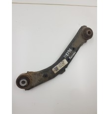 Рычаг подвески задний левый верхний