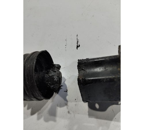 Привод(полуось) передний правый