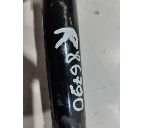 Привод(полуось) передний правый