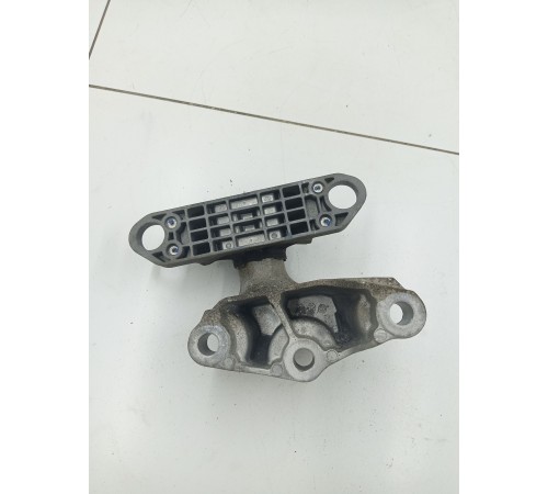 Опора двигателя (левая)