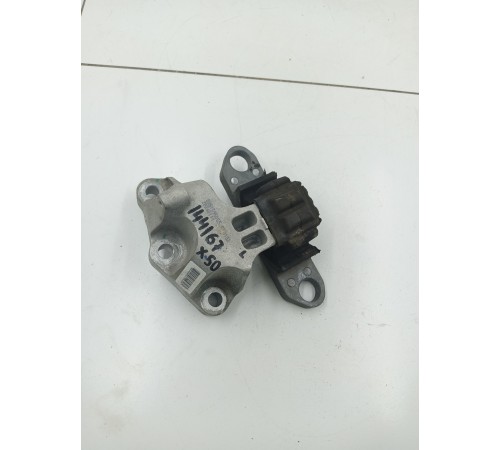 Опора двигателя (левая)