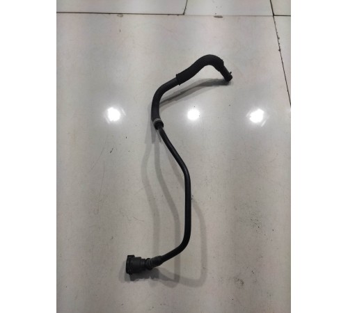 Патрубок системы охлаждения