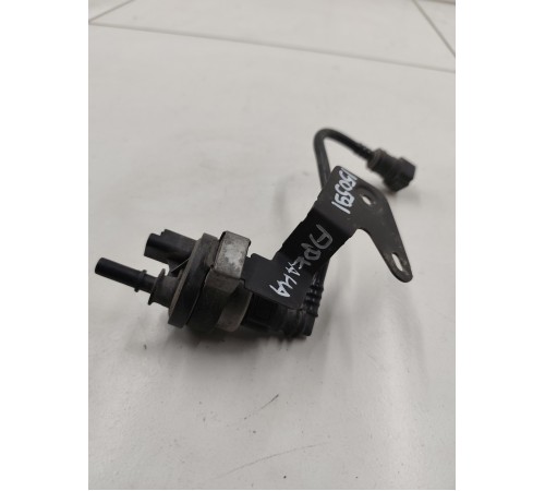 Клапан вентиляции топливного бака