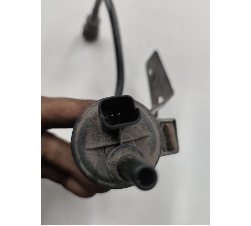 Клапан вентиляции топливного бака