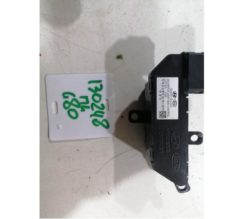 Блок кнопок памяти сиденья передний левый