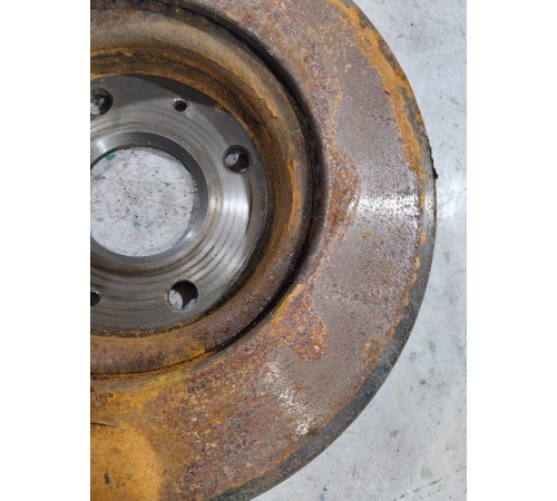 Тормозной диск передний