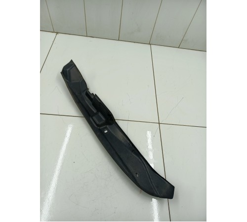 Пыльник крыла передний правый