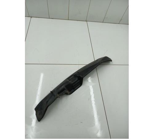 Пыльник крыла передний правый