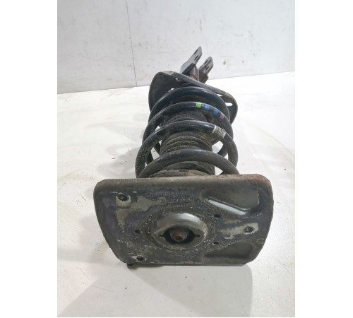 Амортизатор подвески передний правый в сборе