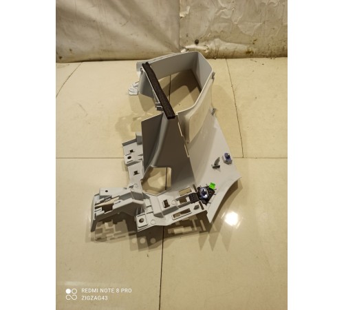 Обшивка стойки (задняя, левая)