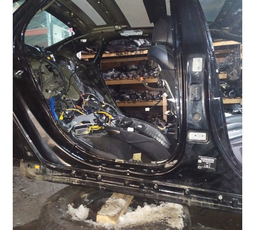 Порог со стойкой(правый)