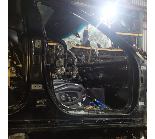 Порог со стойкой(правый)