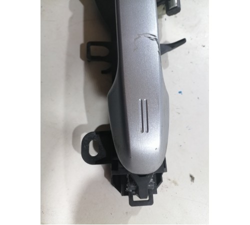 Ручка двери передняя правая внешняя