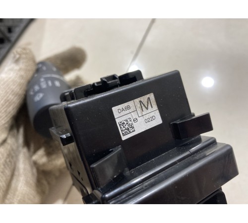 Переключатель подрулевой стеклоочистителя