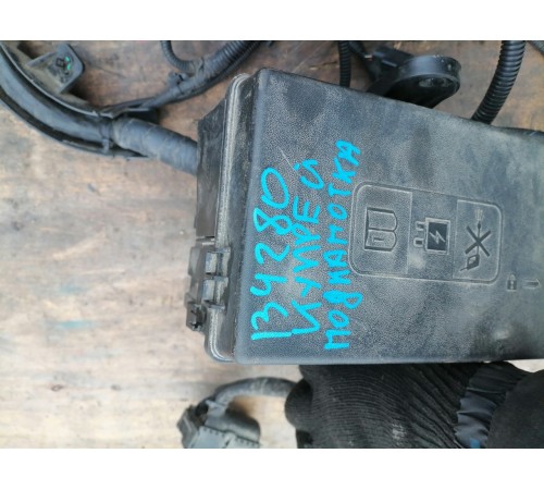 Электропроводка подкапотная с блоком предохранителей