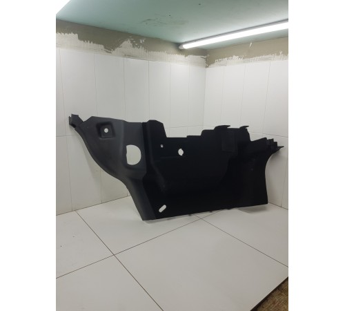 Обшивка багажника левая