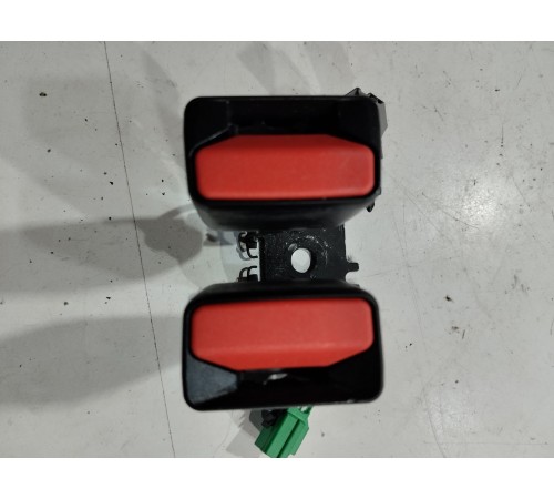 Ответная часть ремня безопасности задняя