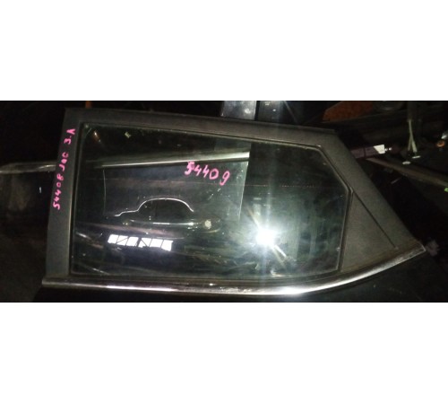 Стекло двери заднее левое