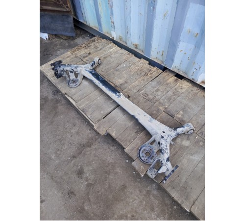 Балка подвески (подрамник) задняя