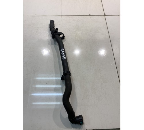 Патрубок системы охлаждения