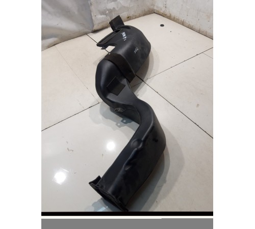 Воздуховод (задний, правый)