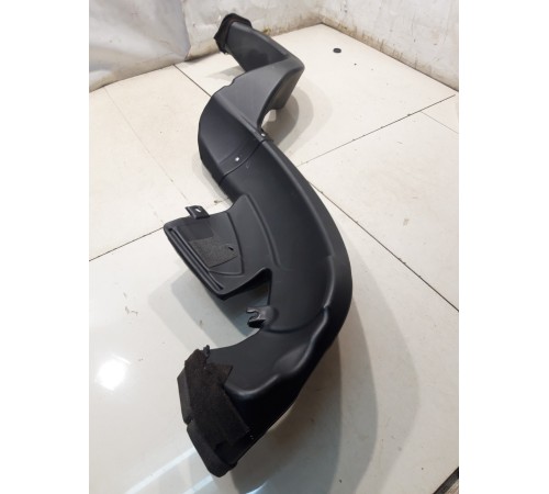 Воздуховод (задний, правый)