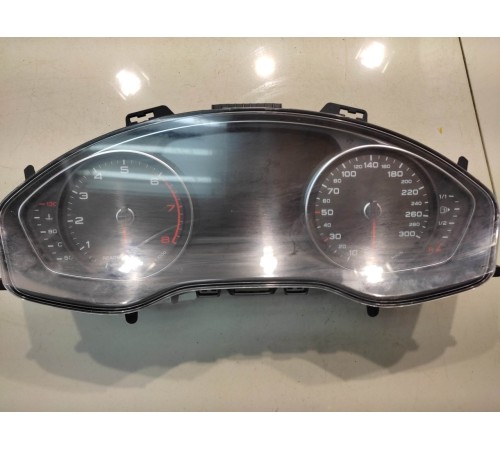 Панель приборов